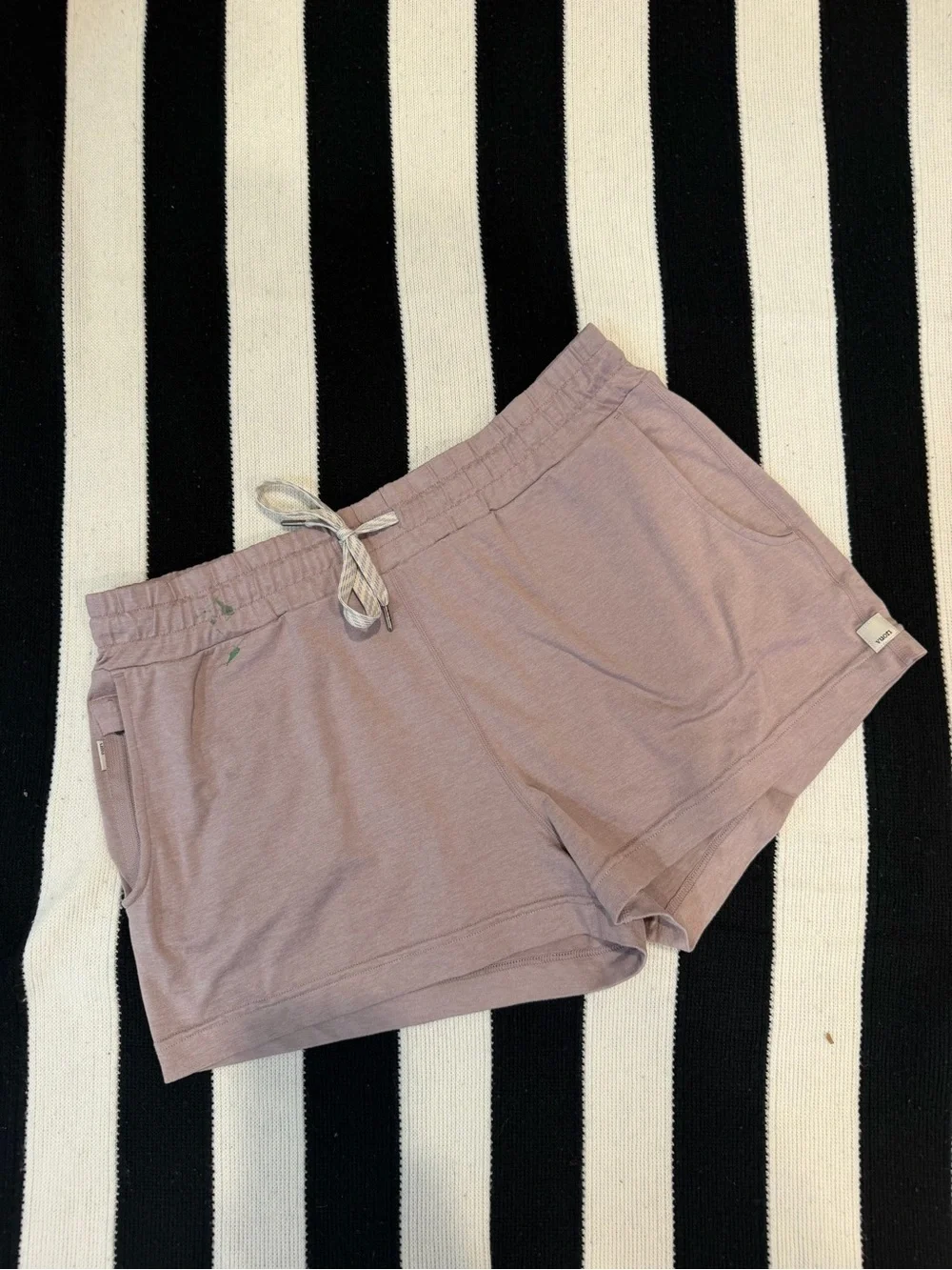 Vuori Halo Performance Shorts Mauve Pink Size Medium